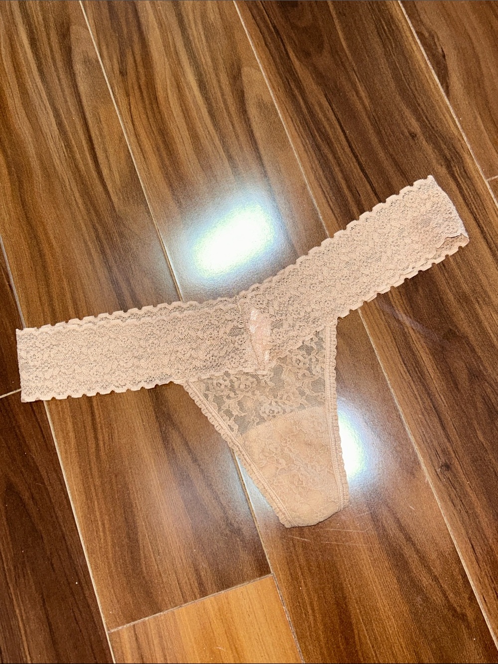 One size Victoria’s Secret lace thong nude panty